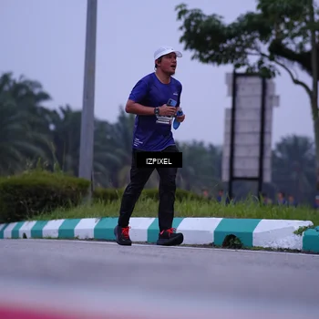 Runner Photo 7487257