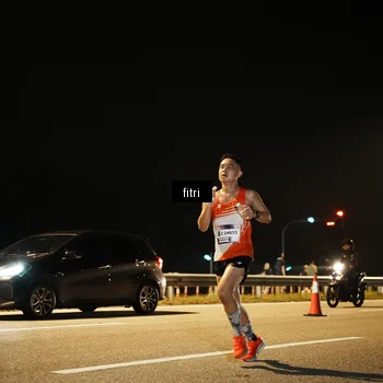 Runner Photo 7487277