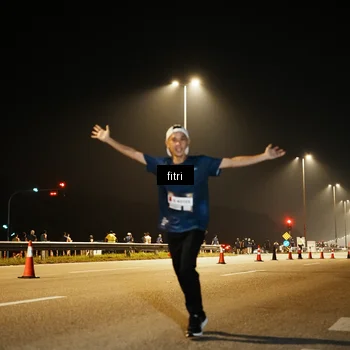 Runner Photo 7487316