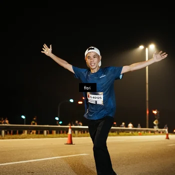 Runner Photo 7487329