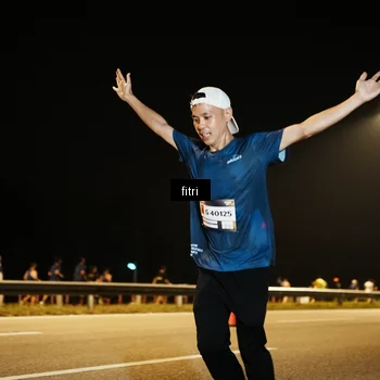 Runner Photo 7487344
