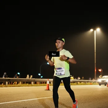 Runner Photo 7487349