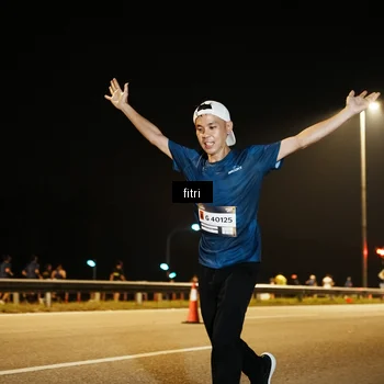 Runner Photo 7487352