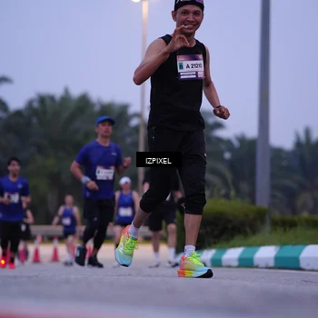 Runner Photo 7487356