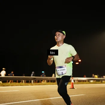 Runner Photo 7487368
