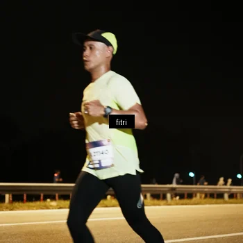 Runner Photo 7487373