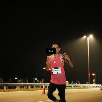 Runner Photo 7487406