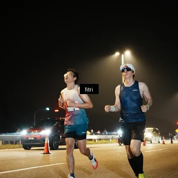 Runner Photo 7487427