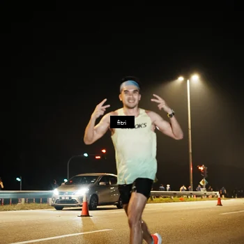 Runner Photo 7487467