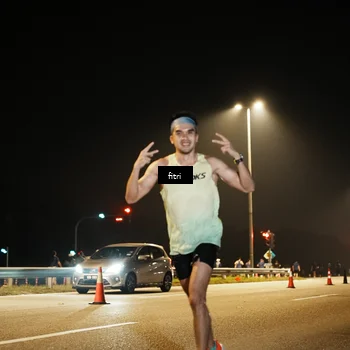 Runner Photo 7487469