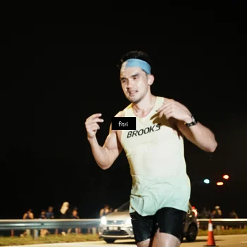 Runner Photo 7487472