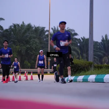 Runner Photo 7487480