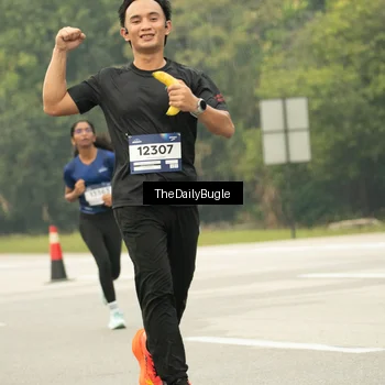 Runner Photo 7487499