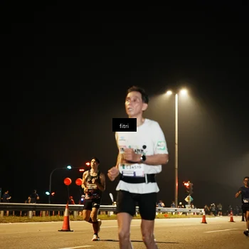 Runner Photo 7487505