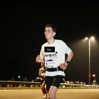 Runner Photo 7487519