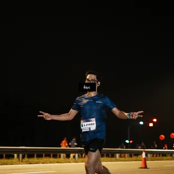 Runner Photo 7487528