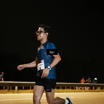 Runner Photo 7487530