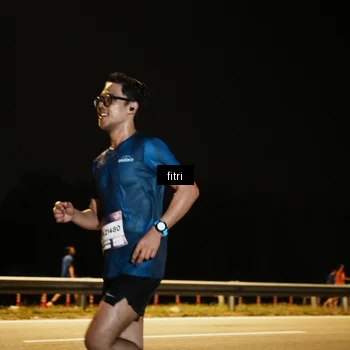 Runner Photo 7487535