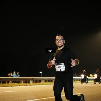 Runner Photo 7487538