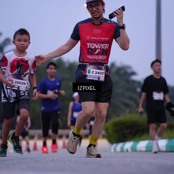Runner Photo 7487564