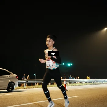 Runner Photo 7487602