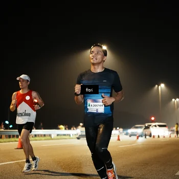 Runner Photo 7487605