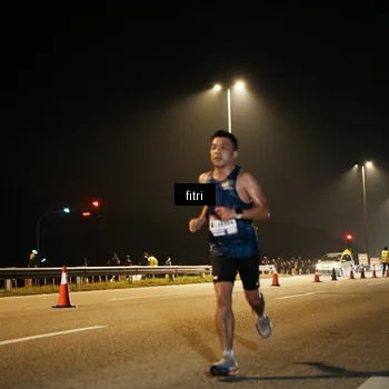 Runner Photo 7487616