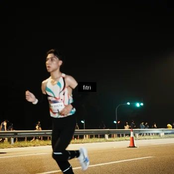Runner Photo 7487631