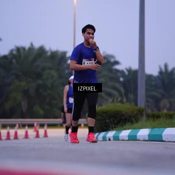 Runner Photo 7487667