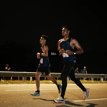 Runner Photo 7487675
