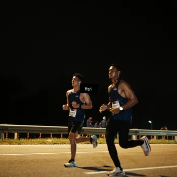 Runner Photo 7487683