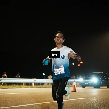 Runner Photo 7487712