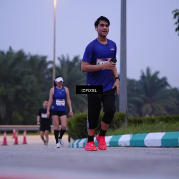 Runner Photo 7487745