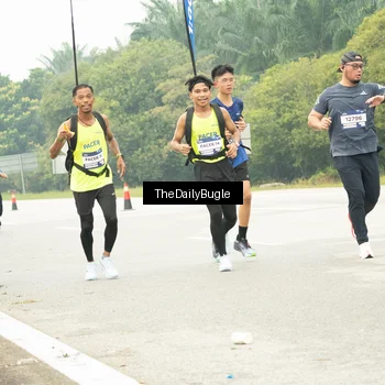 Runner Photo 7487754