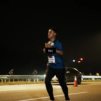 Runner Photo 7487768