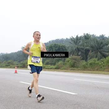 Runner Photo 7487783