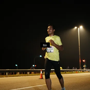 Runner Photo 7487815