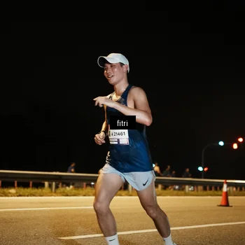 Runner Photo 7487822