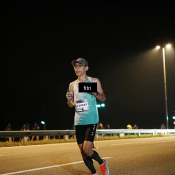 Runner Photo 7487849