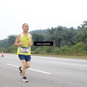 Runner Photo 7487927