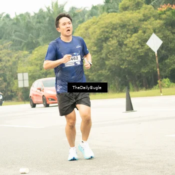 Runner Photo 7487942