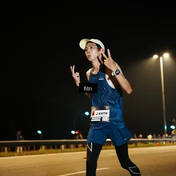 Runner Photo 7487957