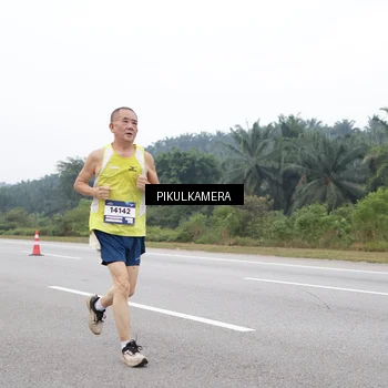 Runner Photo 7487961
