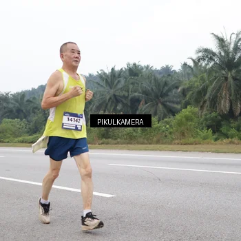 Runner Photo 7487962
