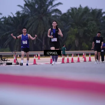 Runner Photo 7487970