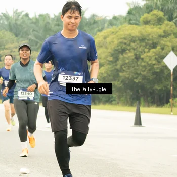 Runner Photo 7487997