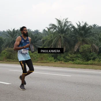 Runner Photo 7487999