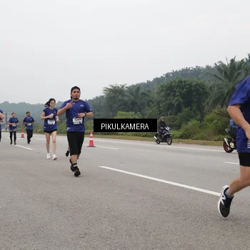 Runner Photo 7488253