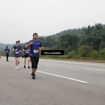 Runner Photo 7488299