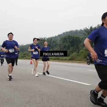 Runner Photo 7488343
